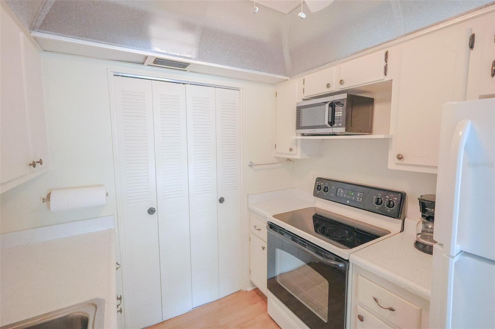 Condominium at 1235 S HIGHLAND AVE #4-306, CLEARWATER, photo 5 of 19
