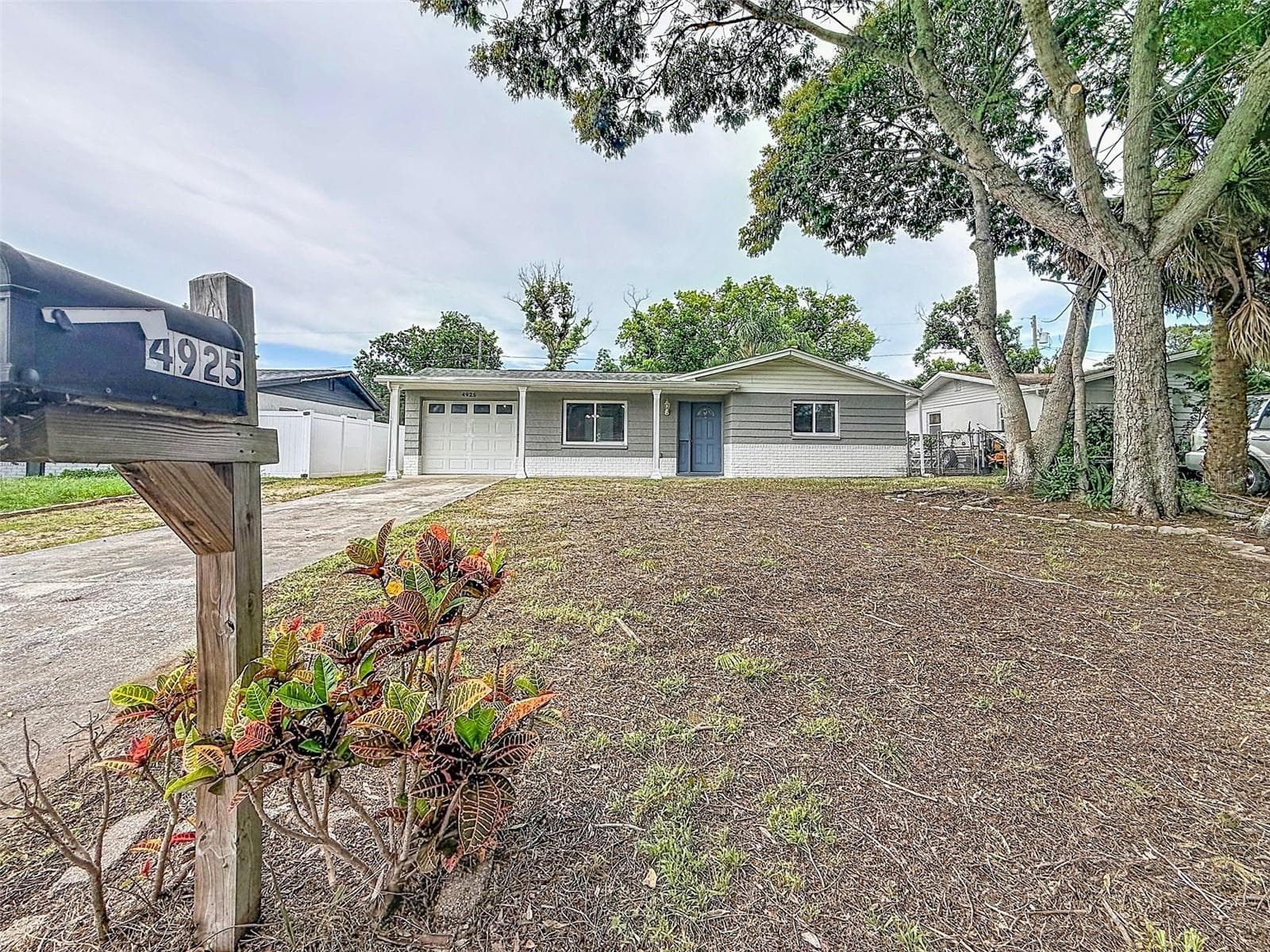 Single Family Residence at 4925 BEACON HILL DR, NEW PORT RICHEY, photo 9 of 50