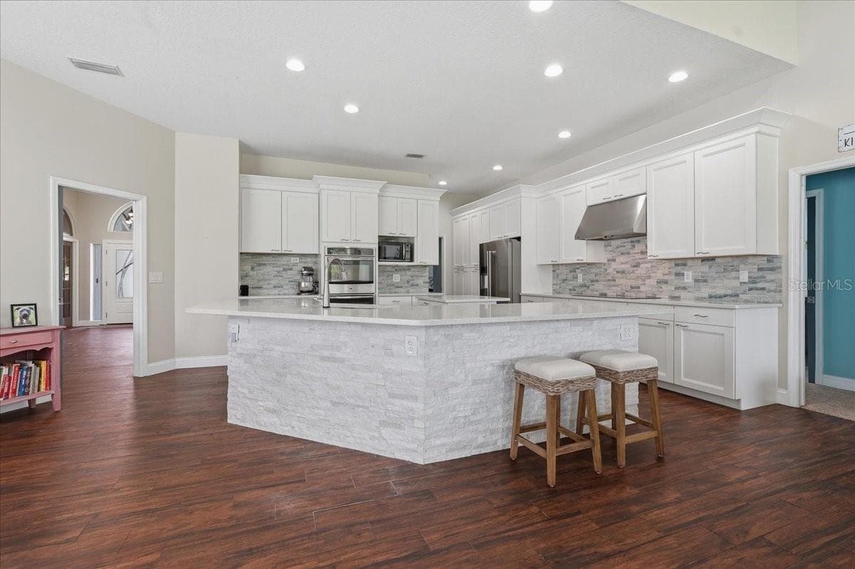 Single Family Residence at 17024 WINNERS CIR, ODESSA, photo 15 of 96