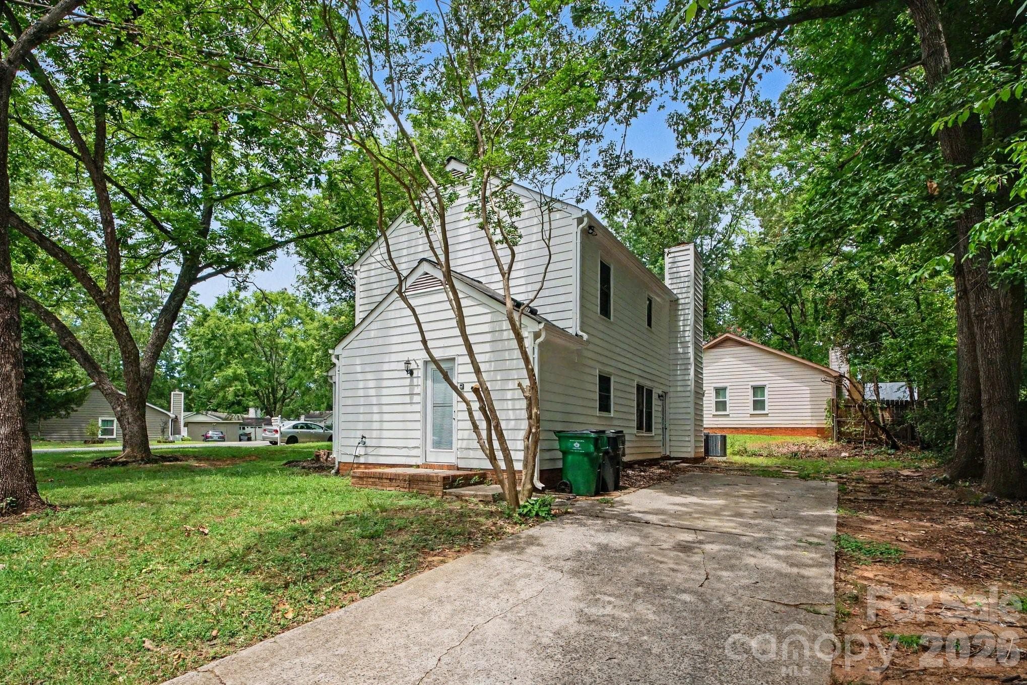 Single Family Residence at 5200 Birchbark Lane, Charlotte, photo 25 of 26