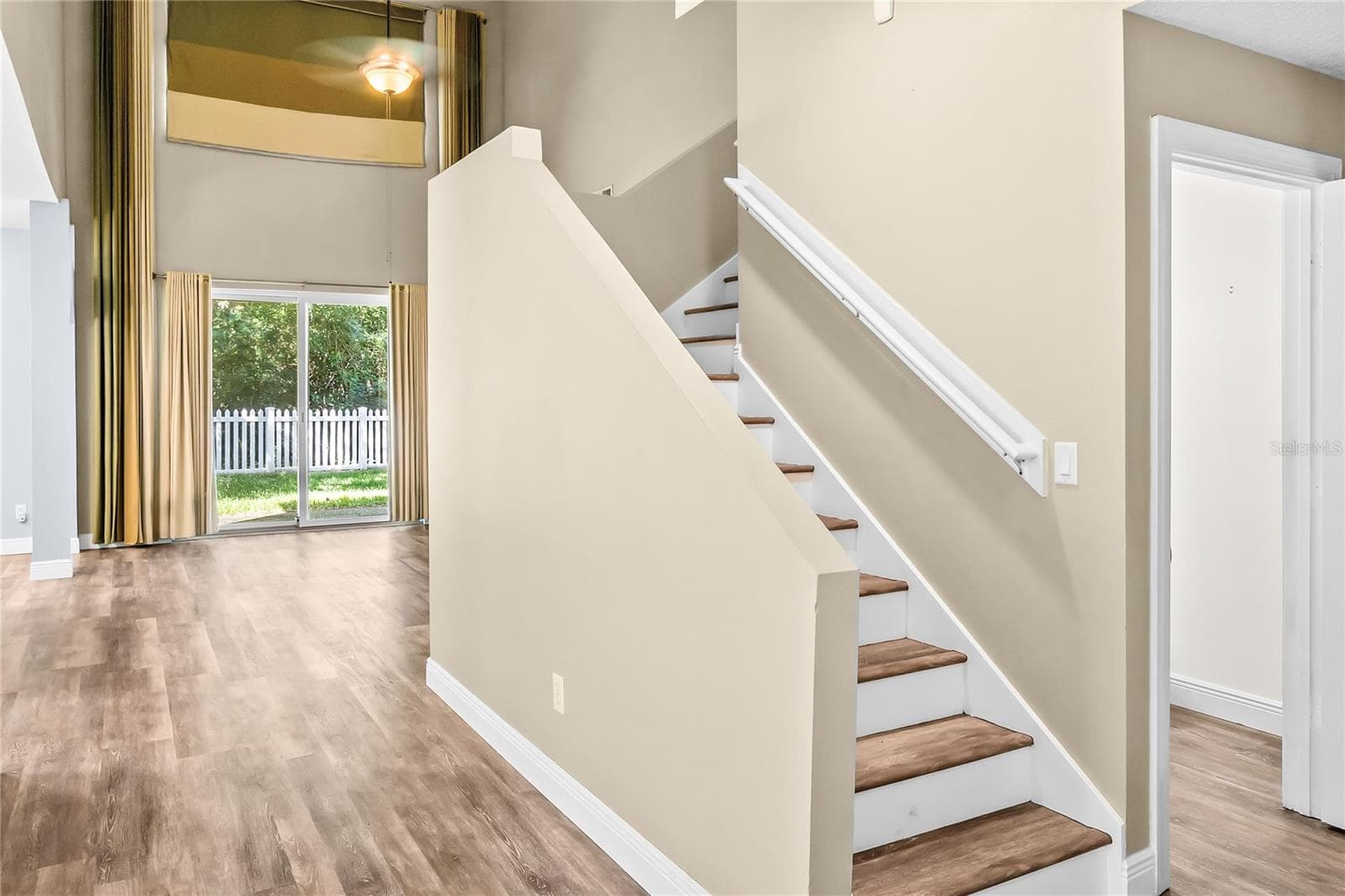 Single Family Residence at 1744 NESTLEWOOD TRL, ORLANDO, photo 10 of 48