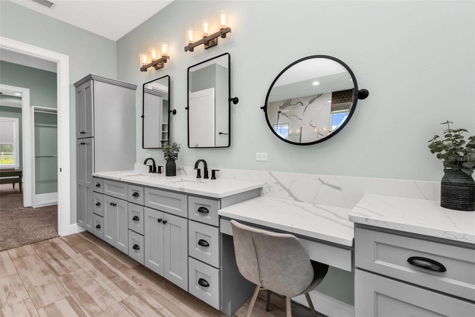 Single Family Residence at 28975 SMUGGLERS LN, PUNTA GORDA, photo 15 of 88
