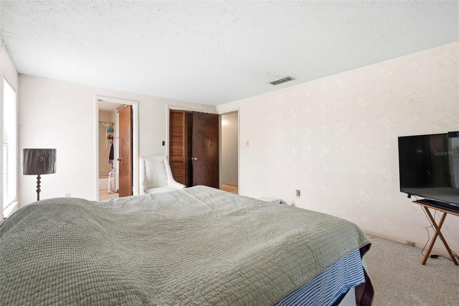 Single Family Residence at 15806 PENNINGTON RD, TAMPA, photo 28 of 48