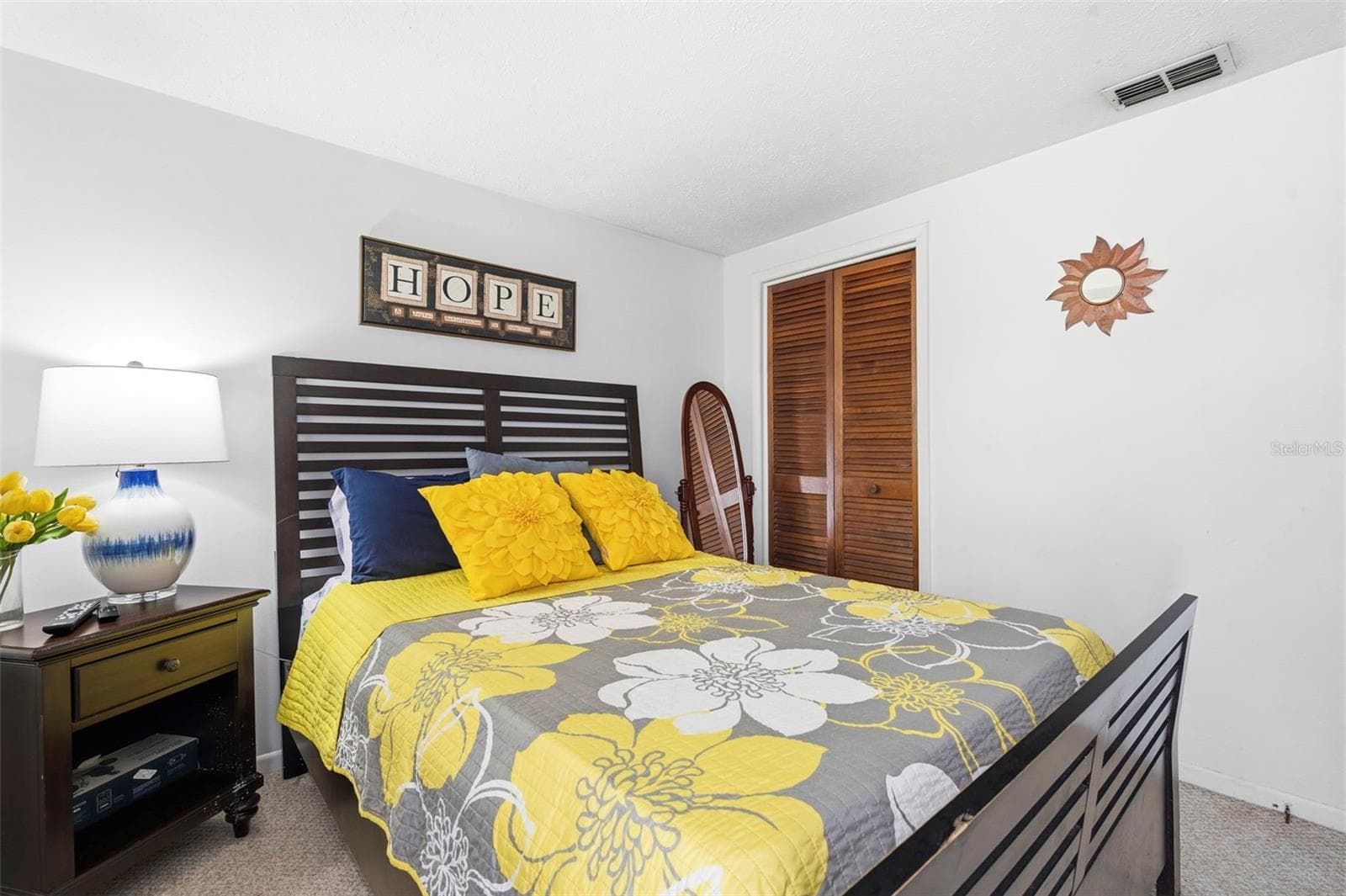 Single Family Residence at 15806 PENNINGTON RD, TAMPA, photo 33 of 48