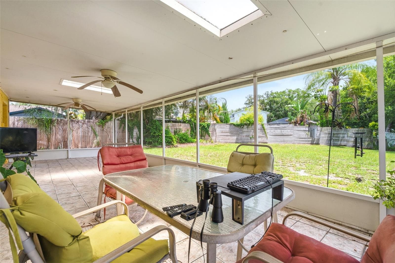 Single Family Residence at 15806 PENNINGTON RD, TAMPA, photo 38 of 48