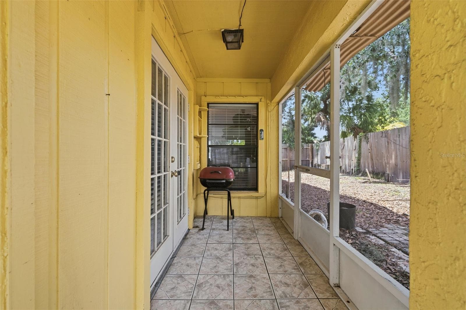 Single Family Residence at 15806 PENNINGTON RD, TAMPA, photo 40 of 48
