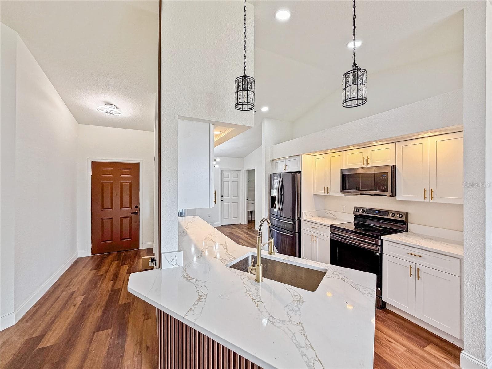 Single Family Residence at 2617 SUNDANCE CIR, MULBERRY, photo 11 of 31