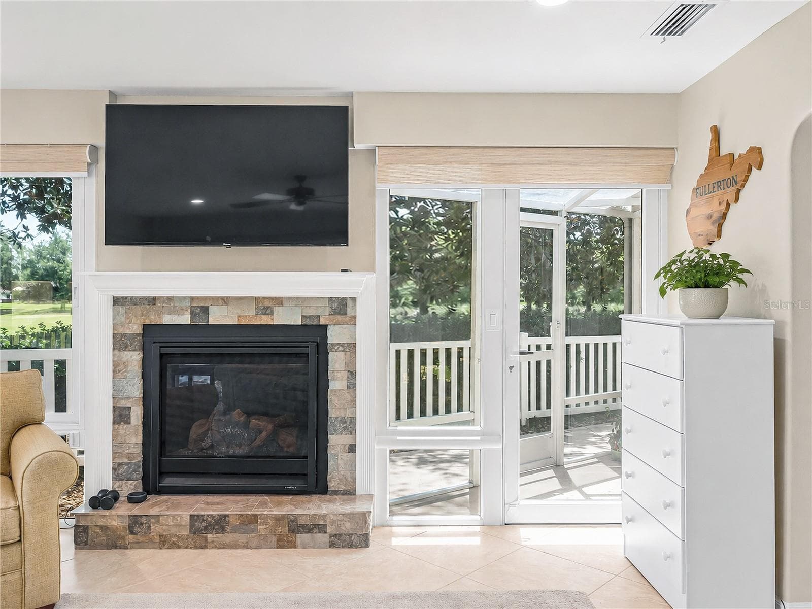 HUGE SUNROOM with GAS FIREPLACE - STUNNING VIEWS!! - 3101 ARCHER AVE, THE VILLAGES