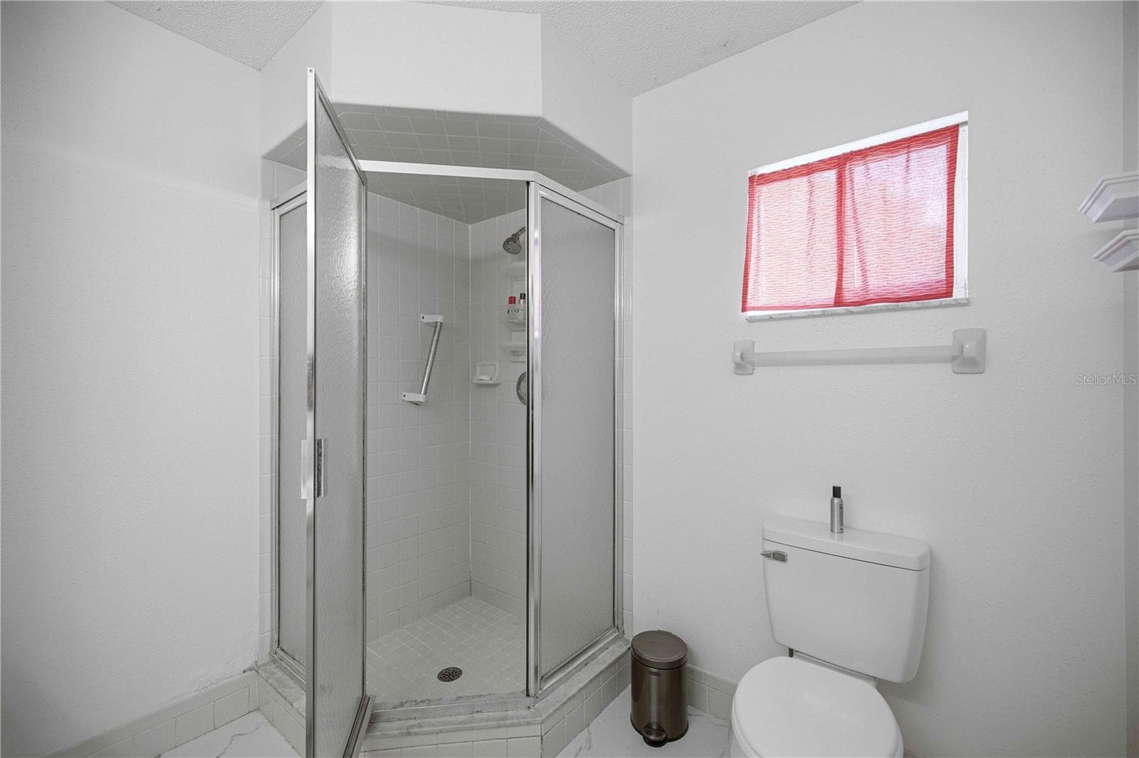 Master Bath 2 - 17832 SE 96TH AVE, SUMMERFIELD