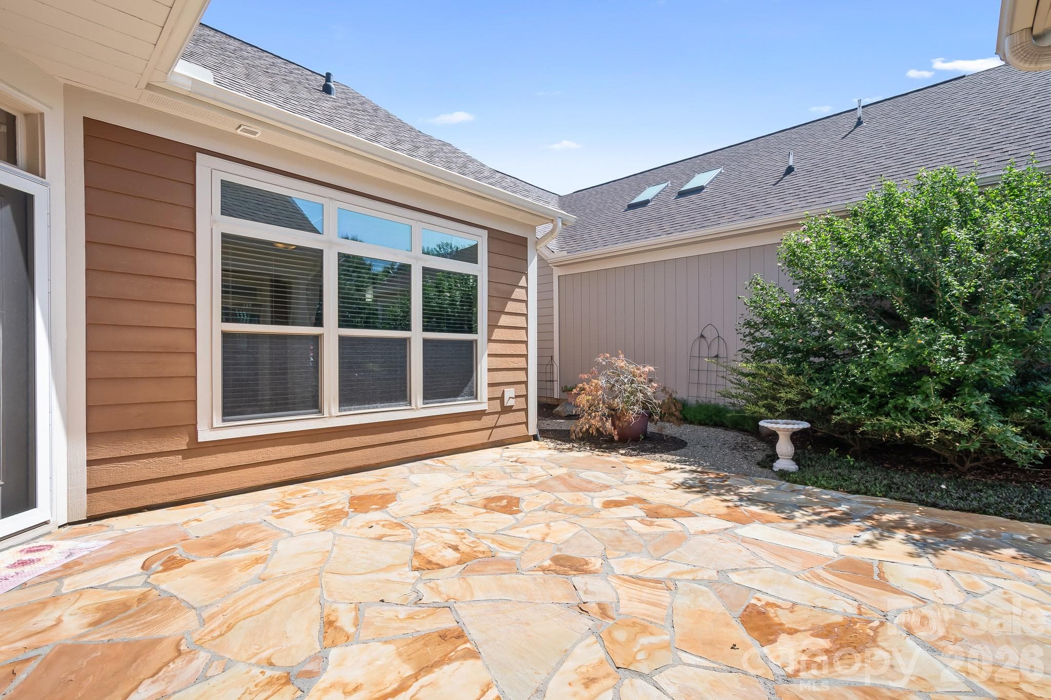 Single Family Residence at 127 Brawley Point Circle, Mooresville, photo 19 of 48