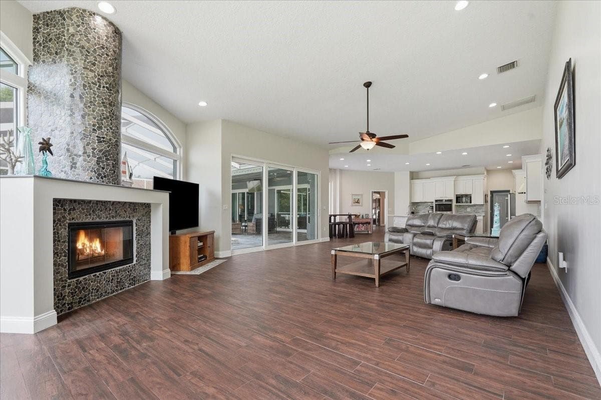 Wood burning fireplace - 17024 WINNERS CIR, ODESSA