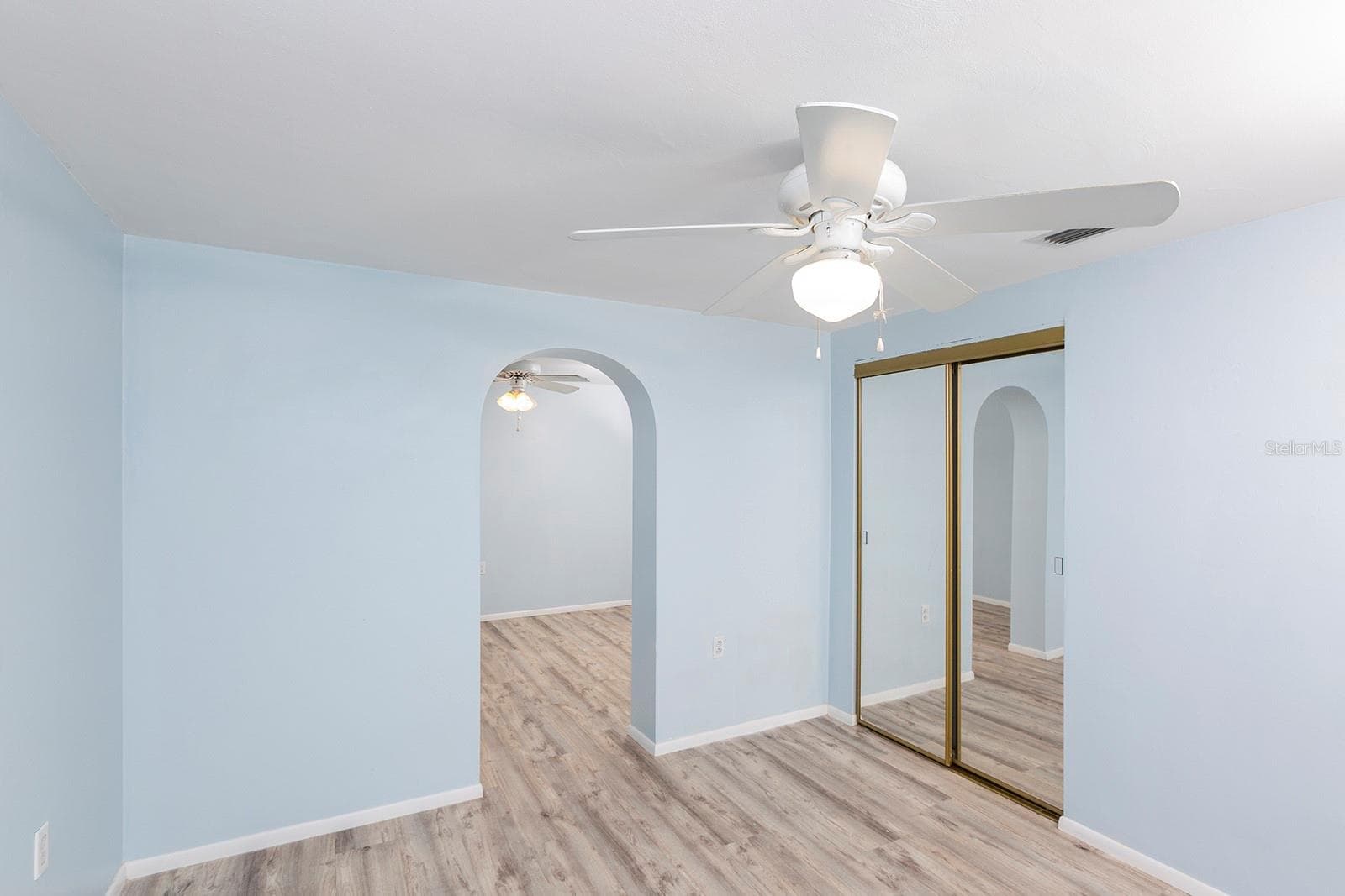Second Bedroom with Bonus room. - 3128 KILBURN RD, HOLIDAY