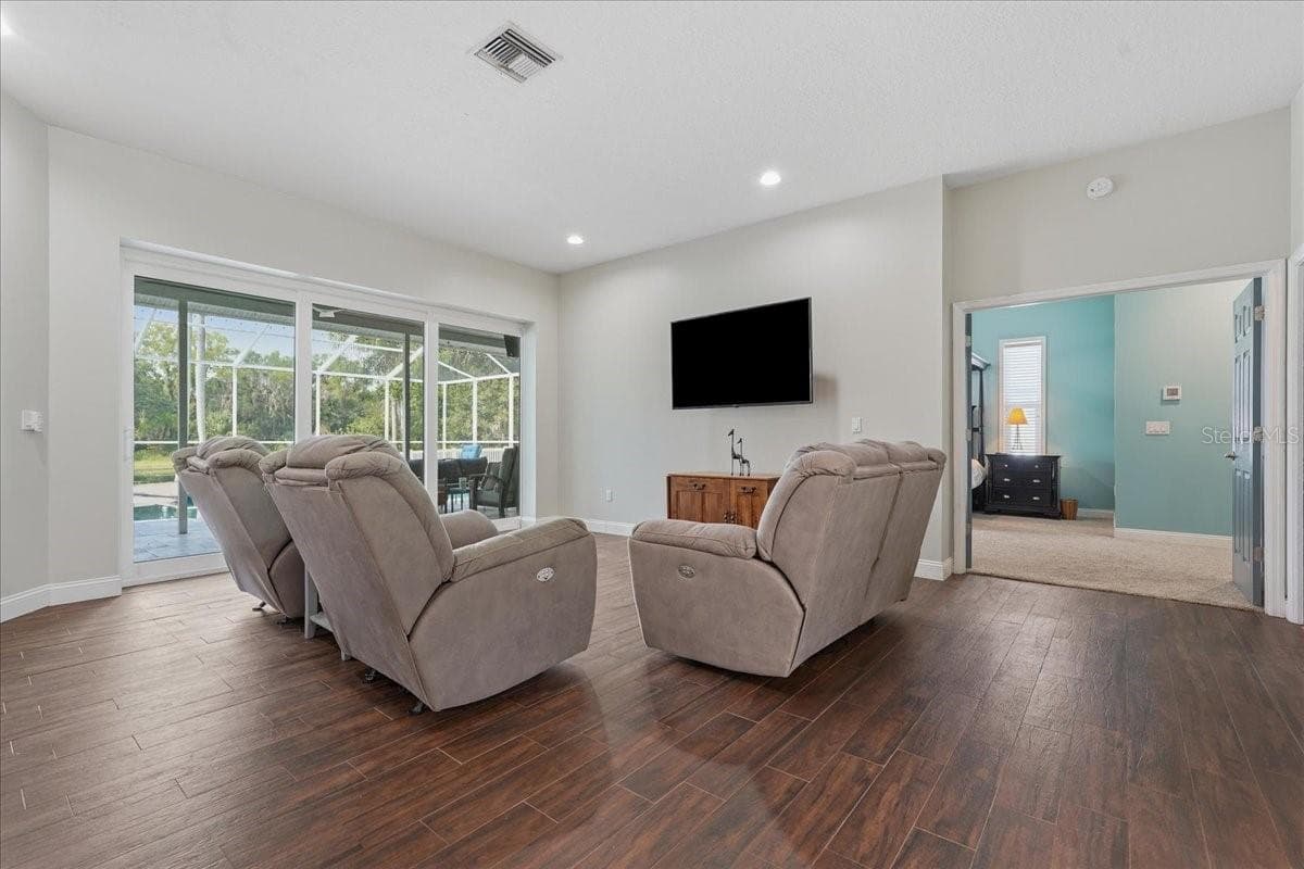 Single Family Residence at 17024 WINNERS CIR, ODESSA, photo 28 of 96