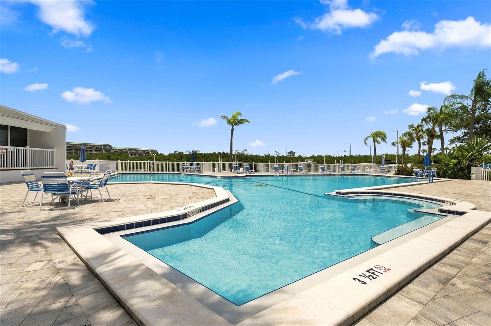 Saltwater pool - 14800 WALSINGHAM RD #702, LARGO
