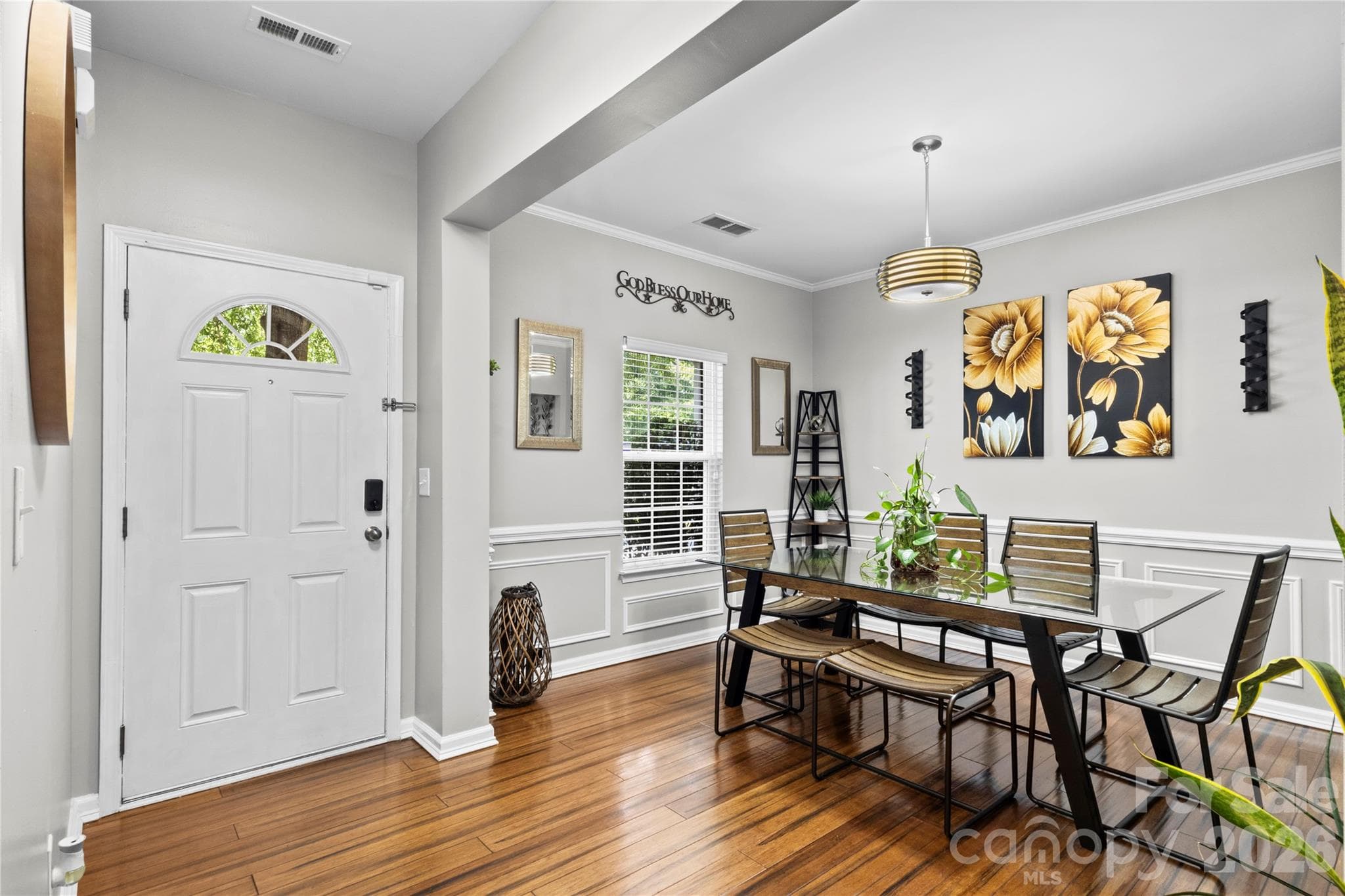 Single Family Residence at 6600 Hermsley Road, Charlotte, photo 3 of 39