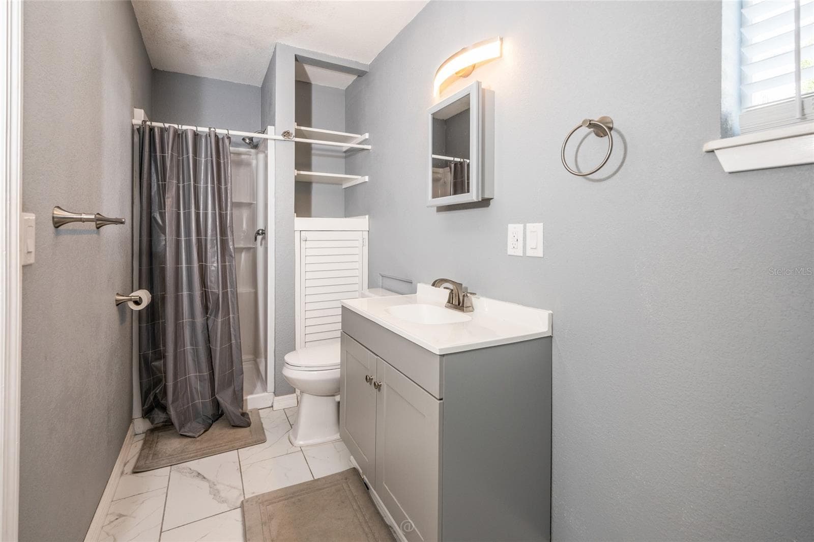 Bathroom in apartment in-law suite - 904 S DAYTONA AVE, FLAGLER BEACH