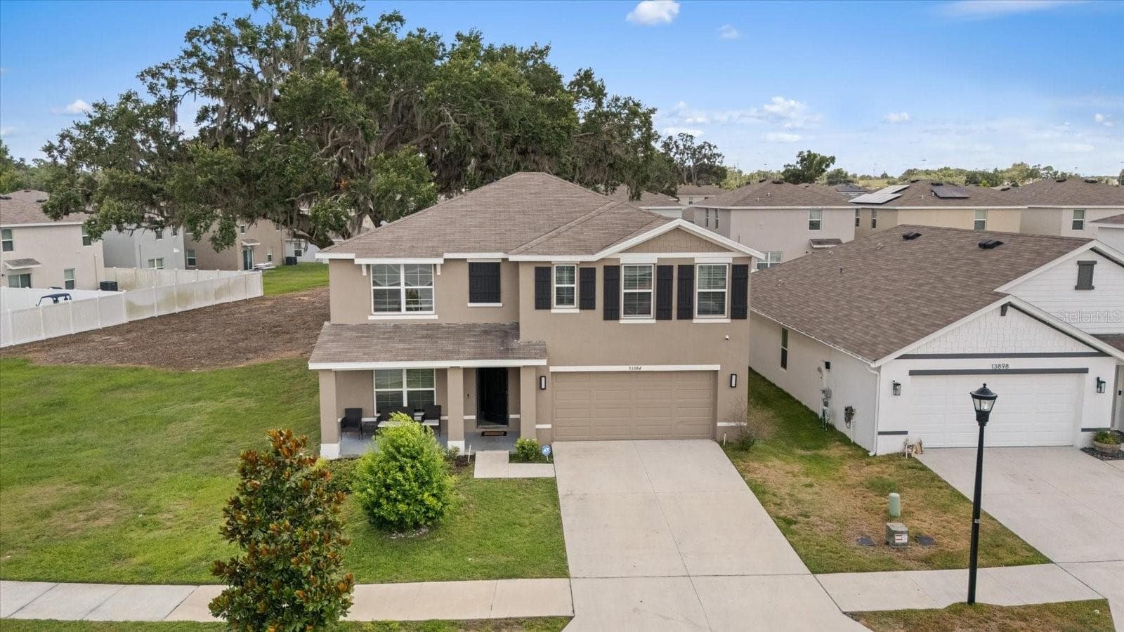 13904 WINEBERRY DR