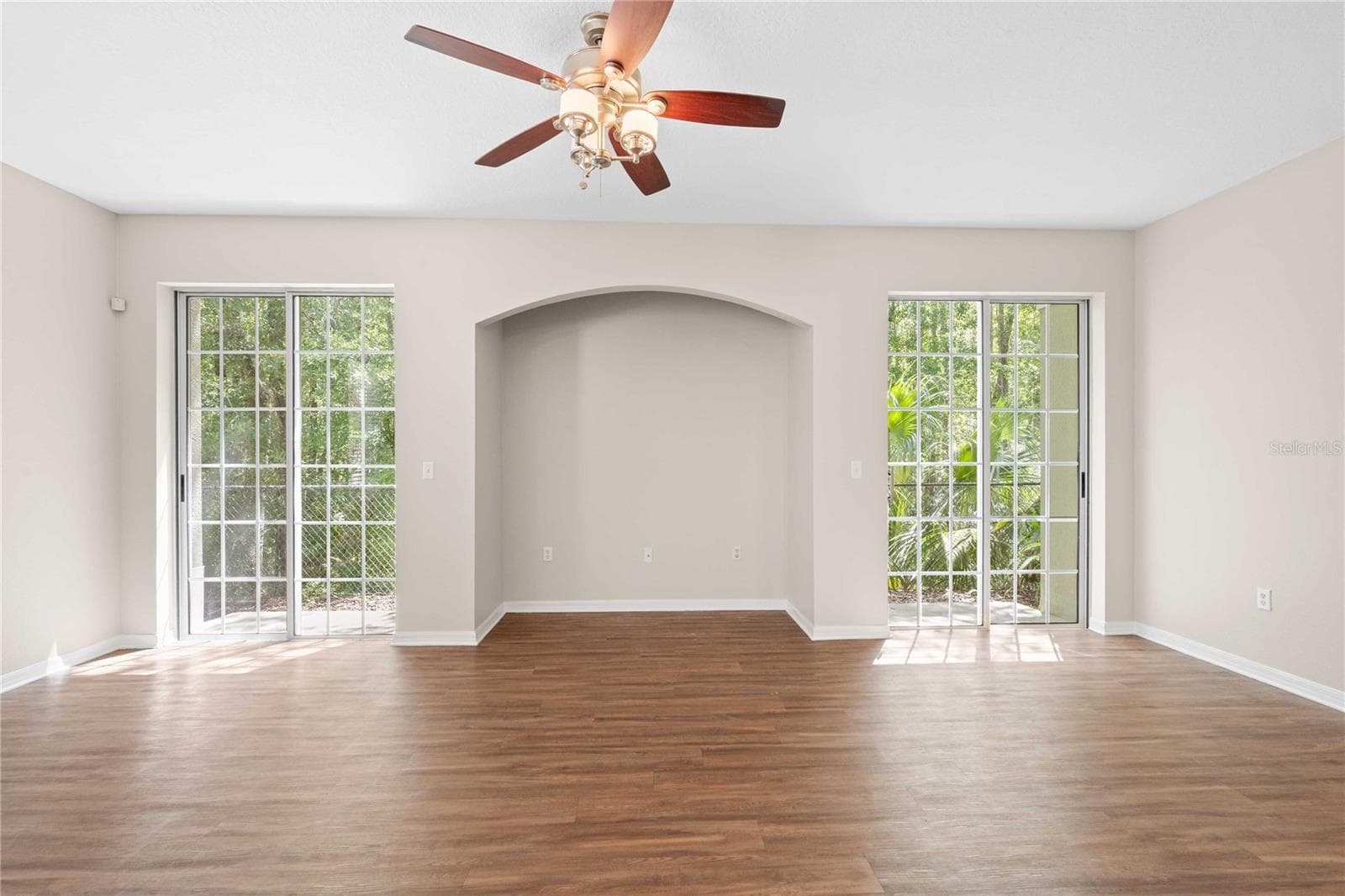 Townhouse at 27627 PLEASURE RIDE LOOP, WESLEY CHAPEL, photo 7 of 33
