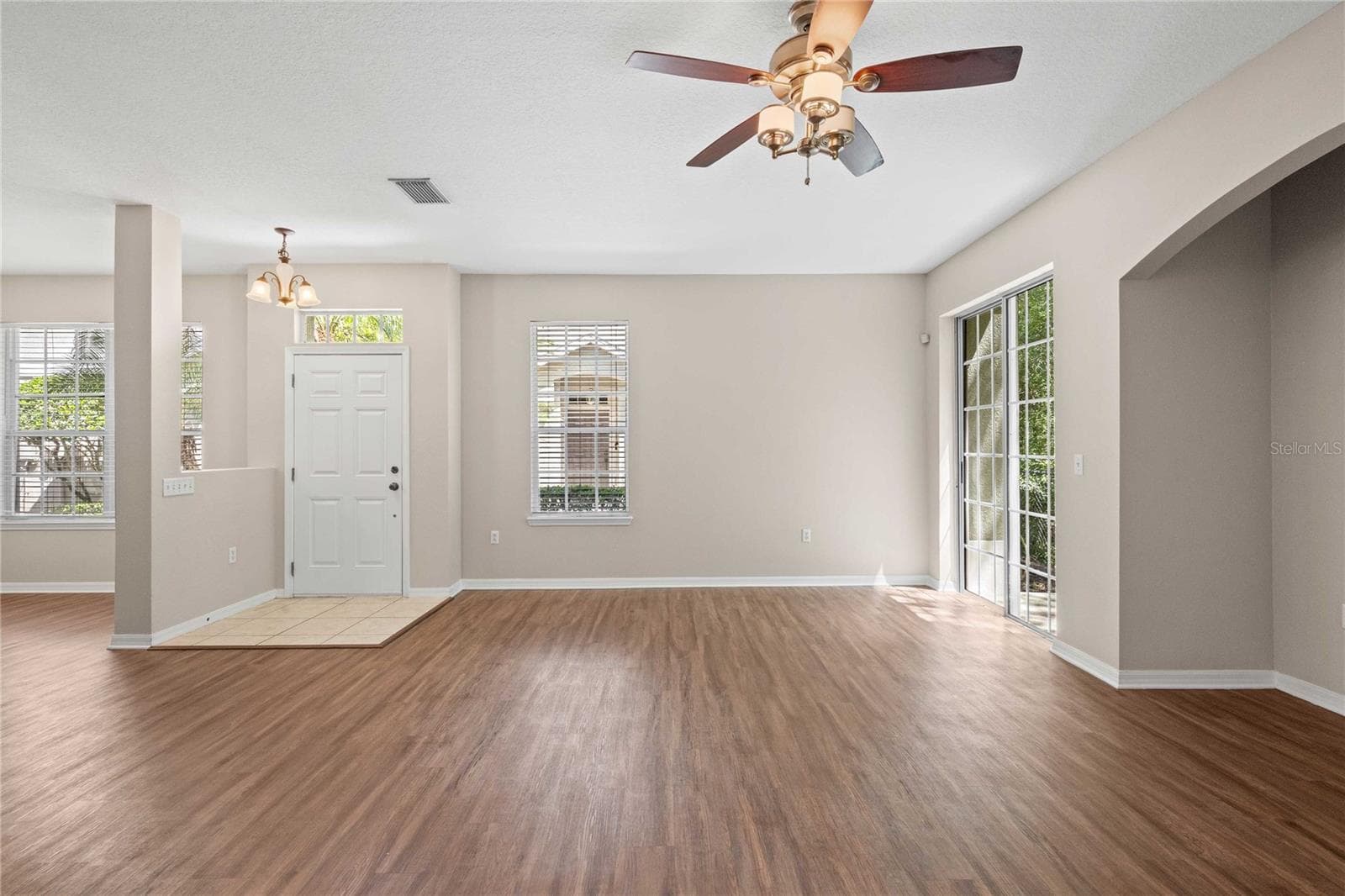 Townhouse at 27627 PLEASURE RIDE LOOP, WESLEY CHAPEL, photo 9 of 33