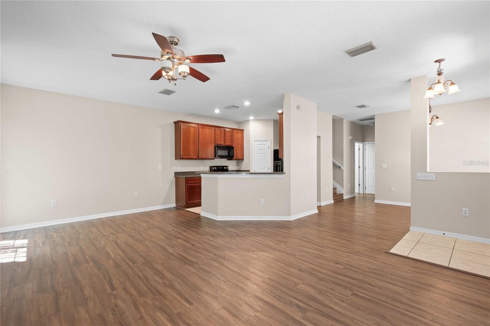 Townhouse at 27627 PLEASURE RIDE LOOP, WESLEY CHAPEL, photo 10 of 33
