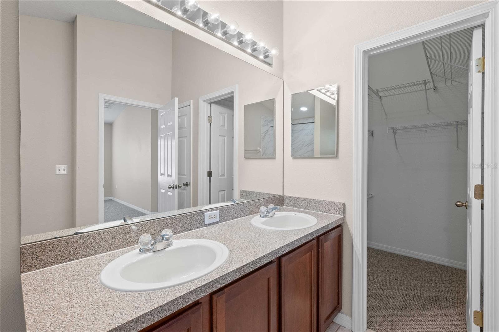 Townhouse at 27627 PLEASURE RIDE LOOP, WESLEY CHAPEL, photo 25 of 33