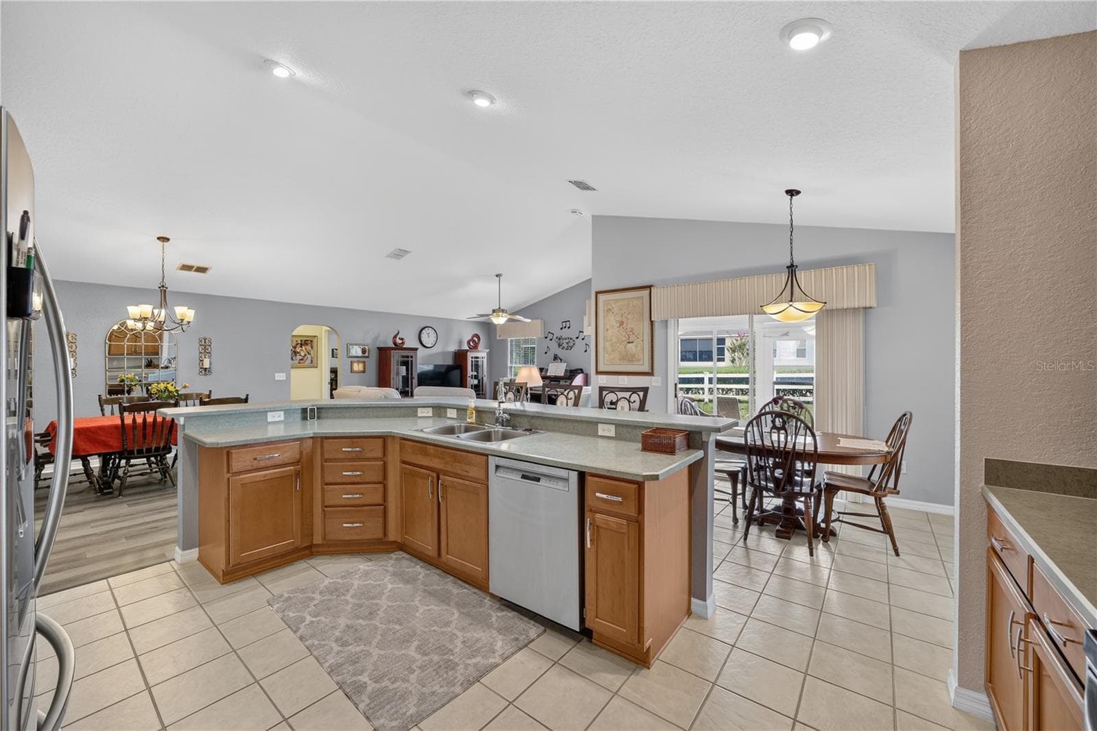 Single Family Residence at 11193 SE 173RD PL, SUMMERFIELD, photo 17 of 48