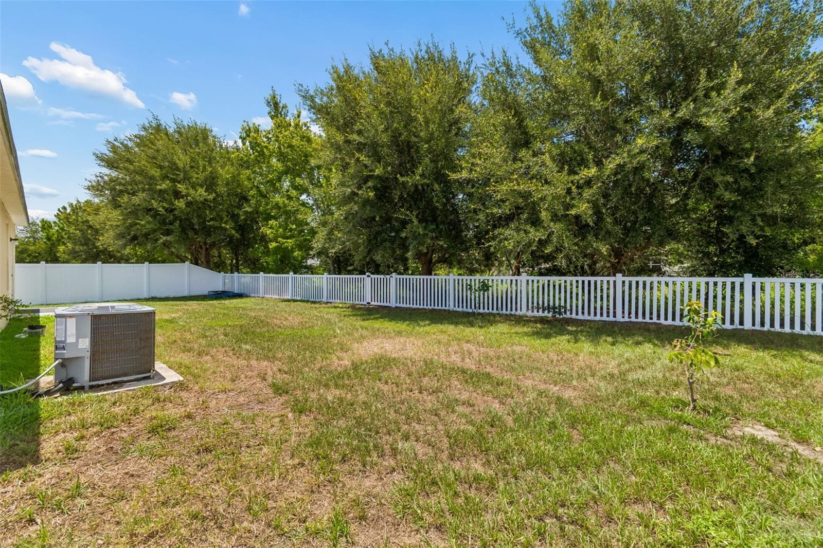 Single Family Residence at 11910 LITTLE VIOLET CIR, RIVERVIEW, photo 40 of 73