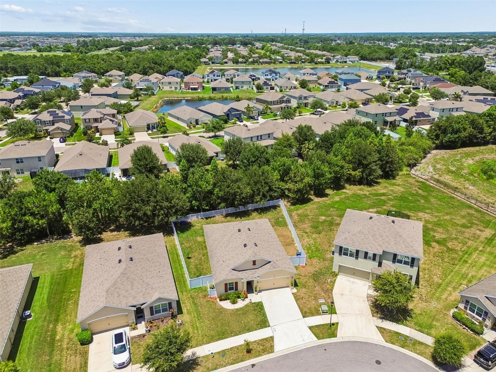 Single Family Residence at 11910 LITTLE VIOLET CIR, RIVERVIEW, photo 46 of 73