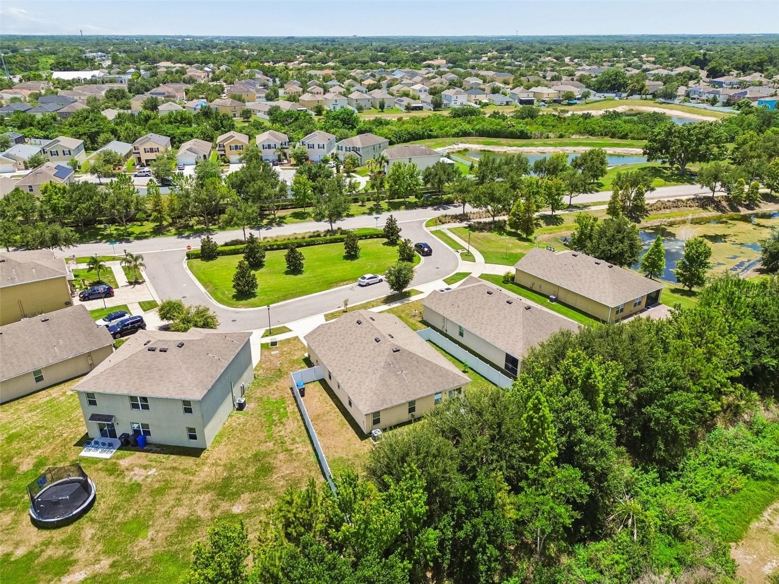 Single Family Residence at 11910 LITTLE VIOLET CIR, RIVERVIEW, photo 47 of 73