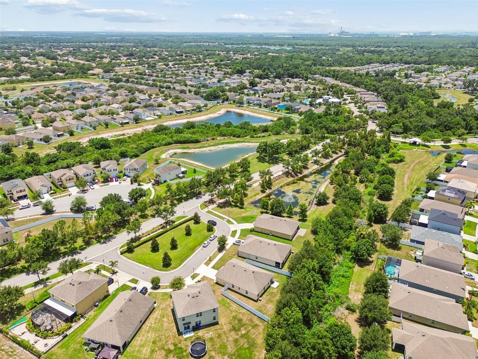 Single Family Residence at 11910 LITTLE VIOLET CIR, RIVERVIEW, photo 51 of 73