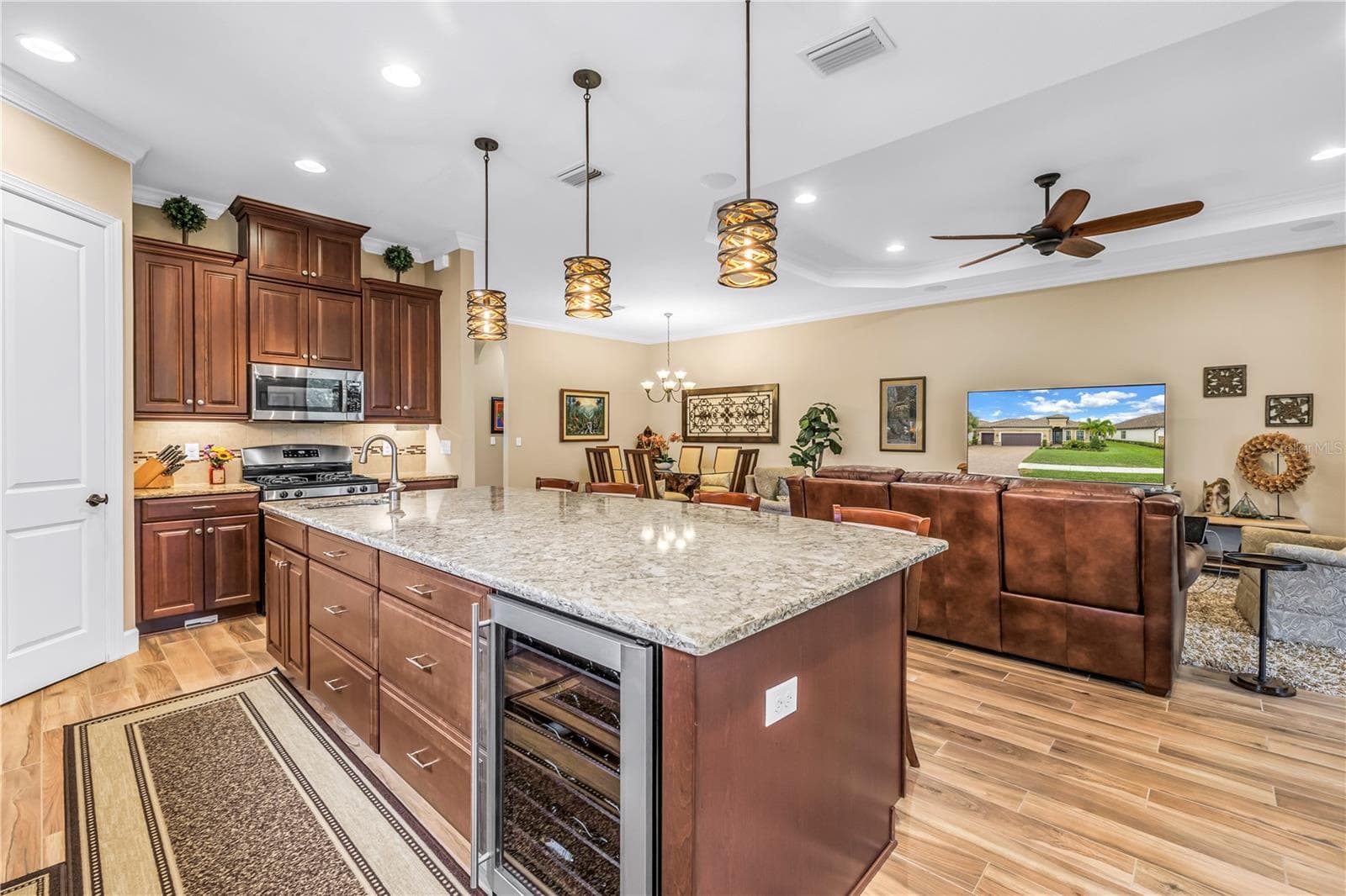 Single Family Residence at 9912 BATCHELDER TER, PALMETTO, photo 11 of 60