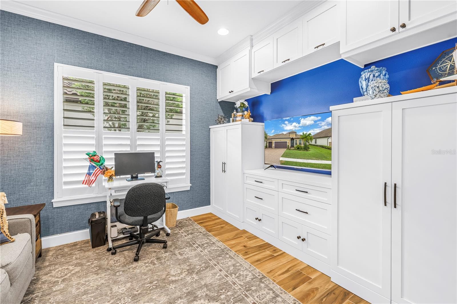 Built in Cabinets in Den - 9912 BATCHELDER TER, PALMETTO