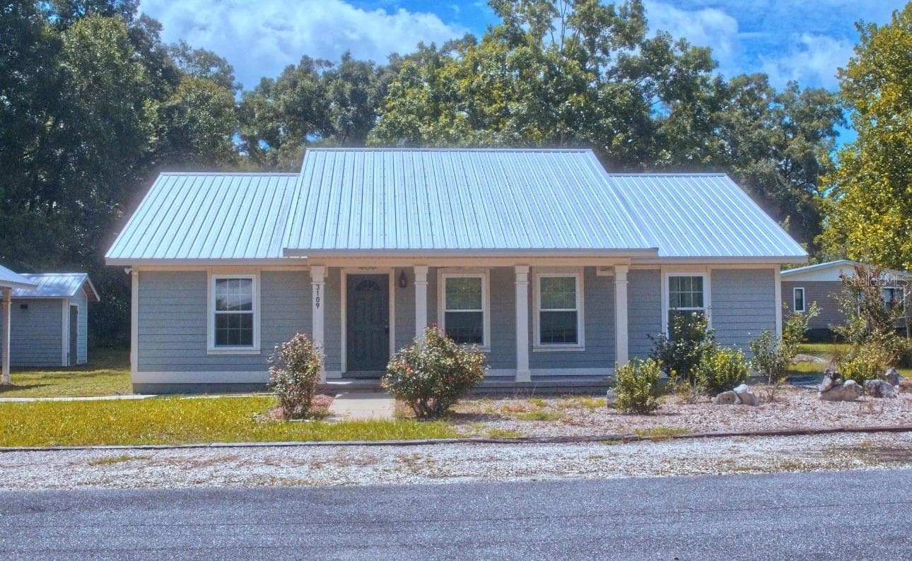 3109 E BRYANT AVE