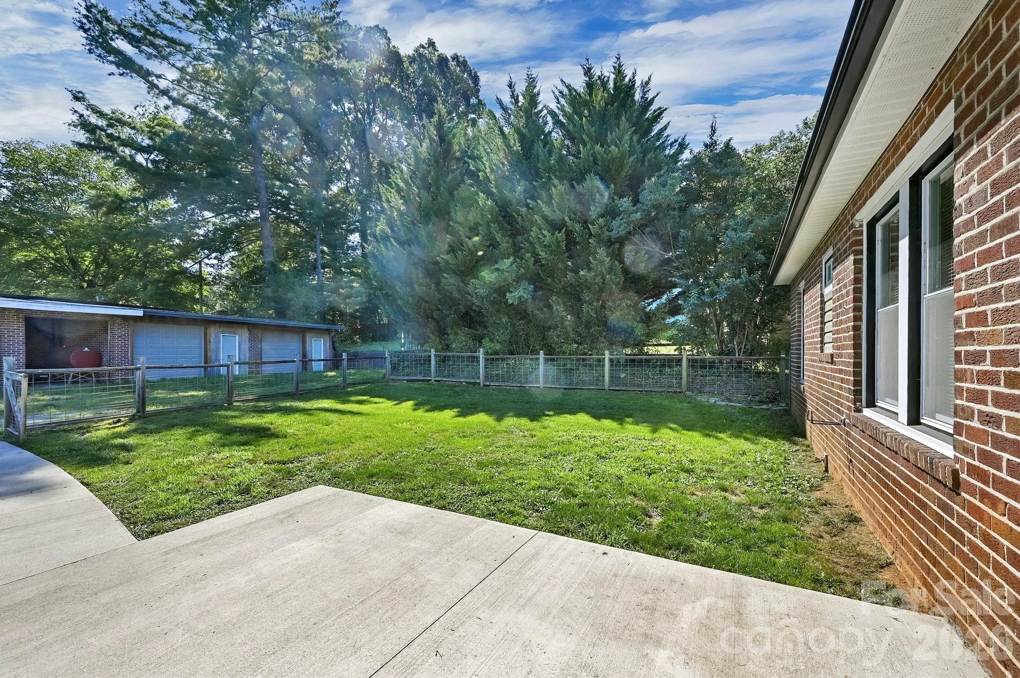 Single Family Residence at 10 Enka Oak Street, Candler, photo 27 of 31