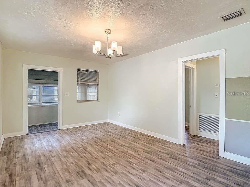 Single Family Residence at 1008 E 24TH AVE, TAMPA, photo 8 of 29