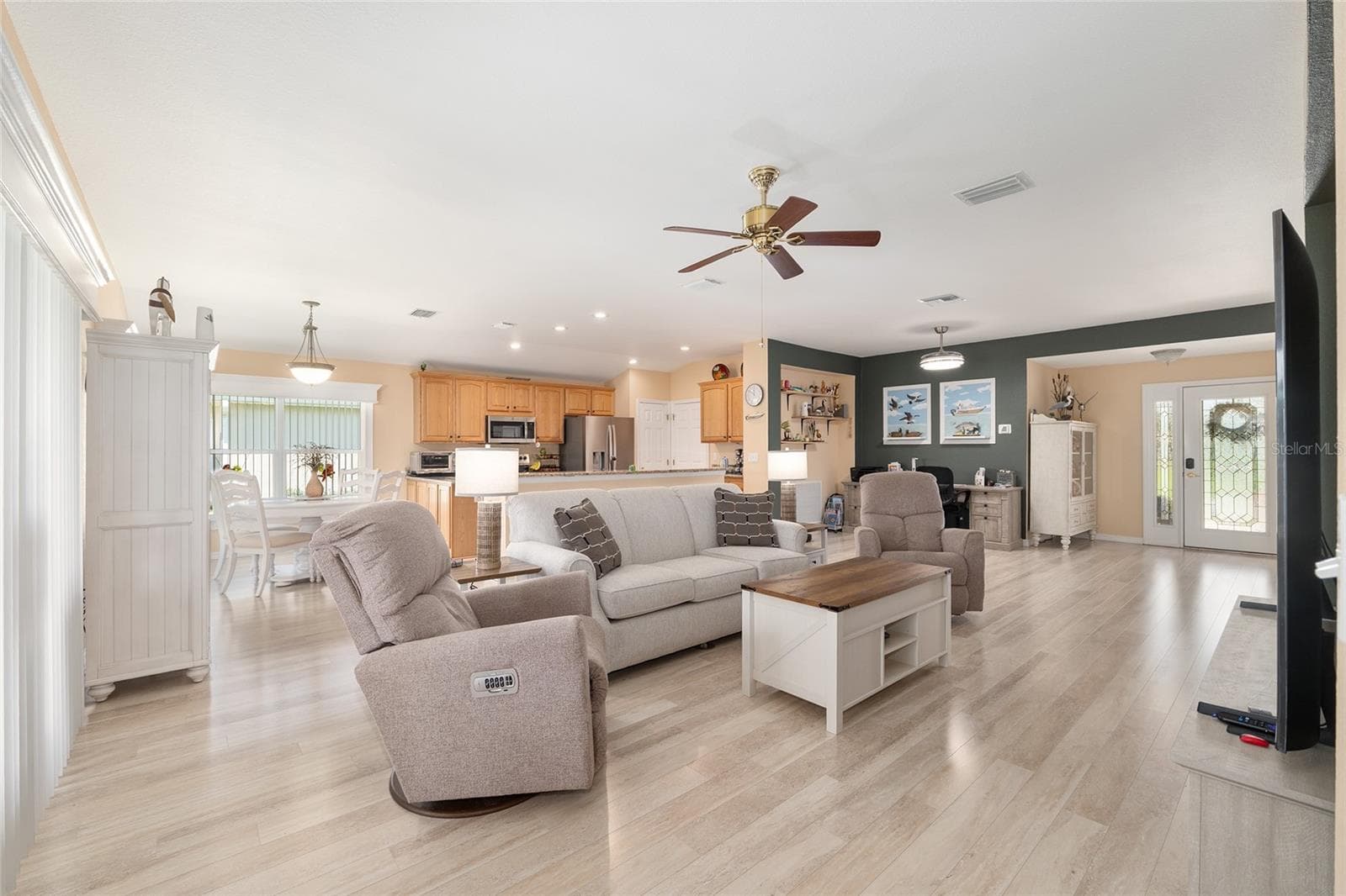 Single Family Residence at 8716 SE 136TH PL, SUMMERFIELD, photo 12 of 73