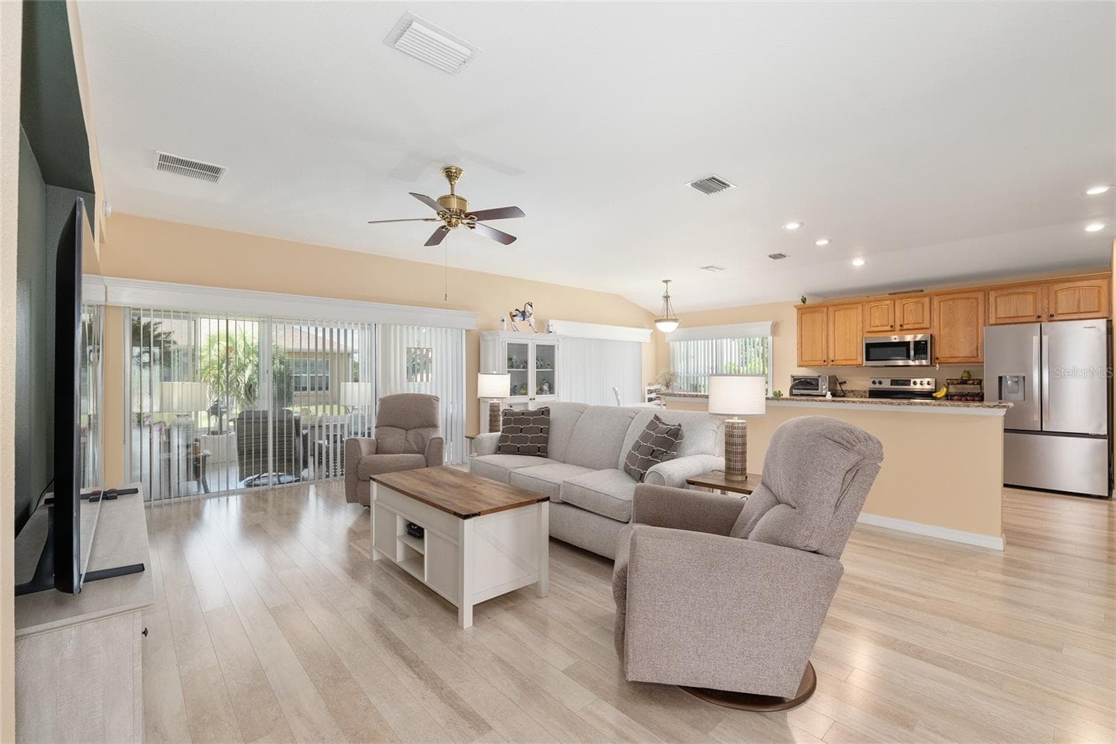 Single Family Residence at 8716 SE 136TH PL, SUMMERFIELD, photo 18 of 73