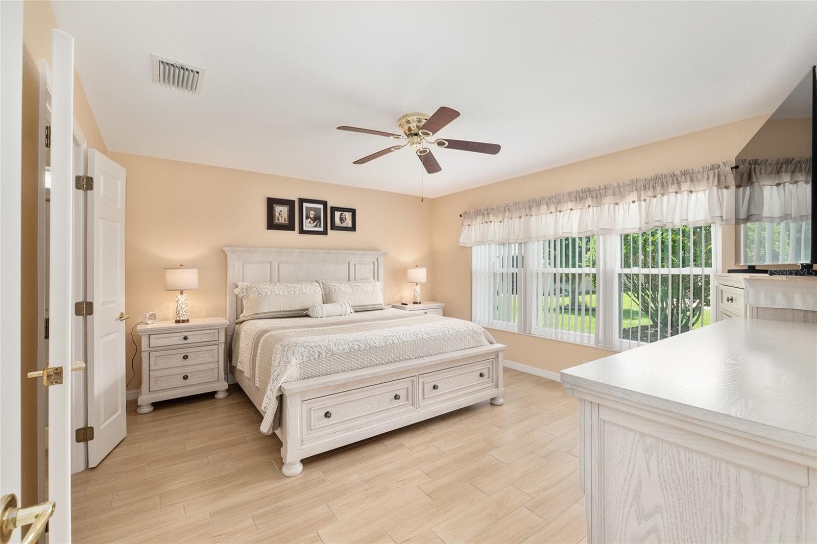 Single Family Residence at 8716 SE 136TH PL, SUMMERFIELD, photo 33 of 73