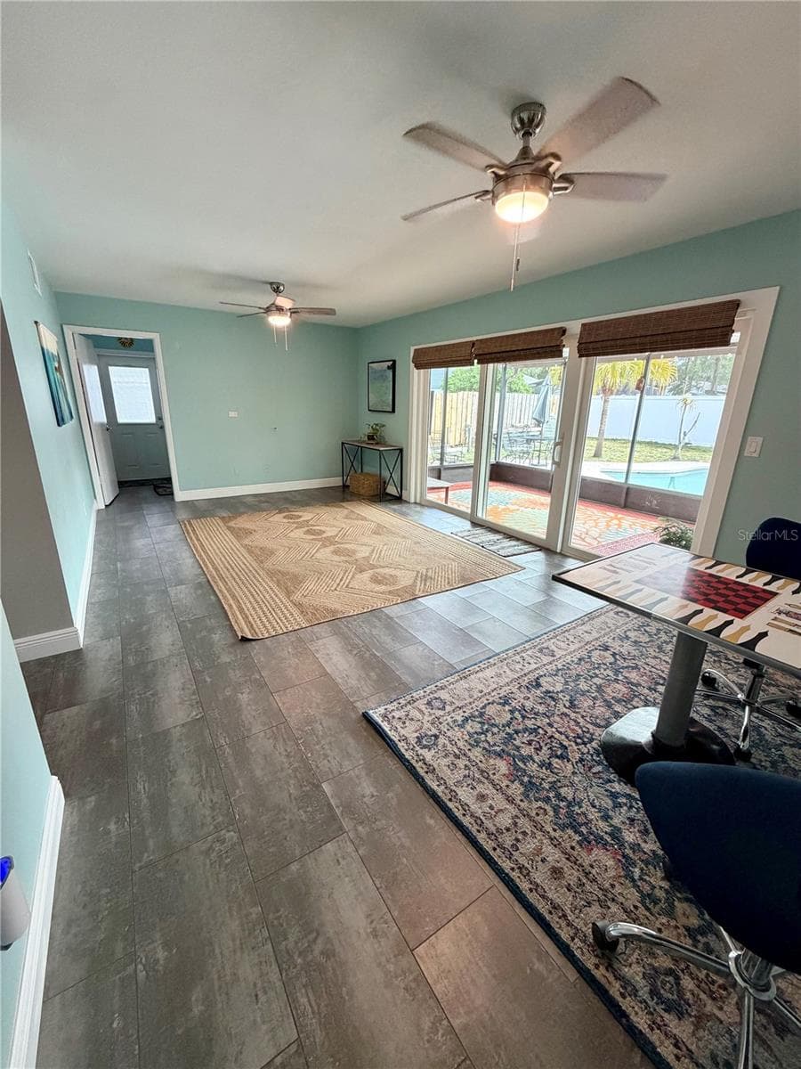 So much light and space - 15705 CASHMERE LN, TAMPA