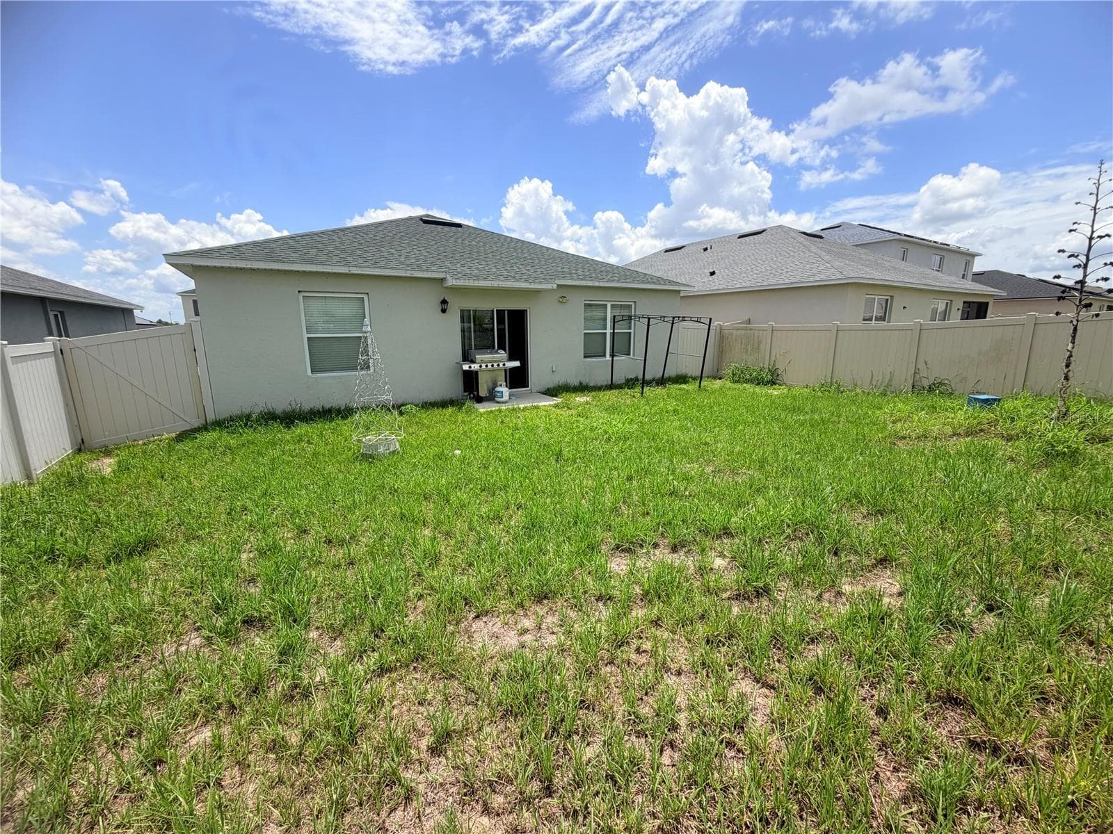 Single Family Residence at 297 MEADOWBROOK BLVD, WINTER HAVEN, photo 18 of 19