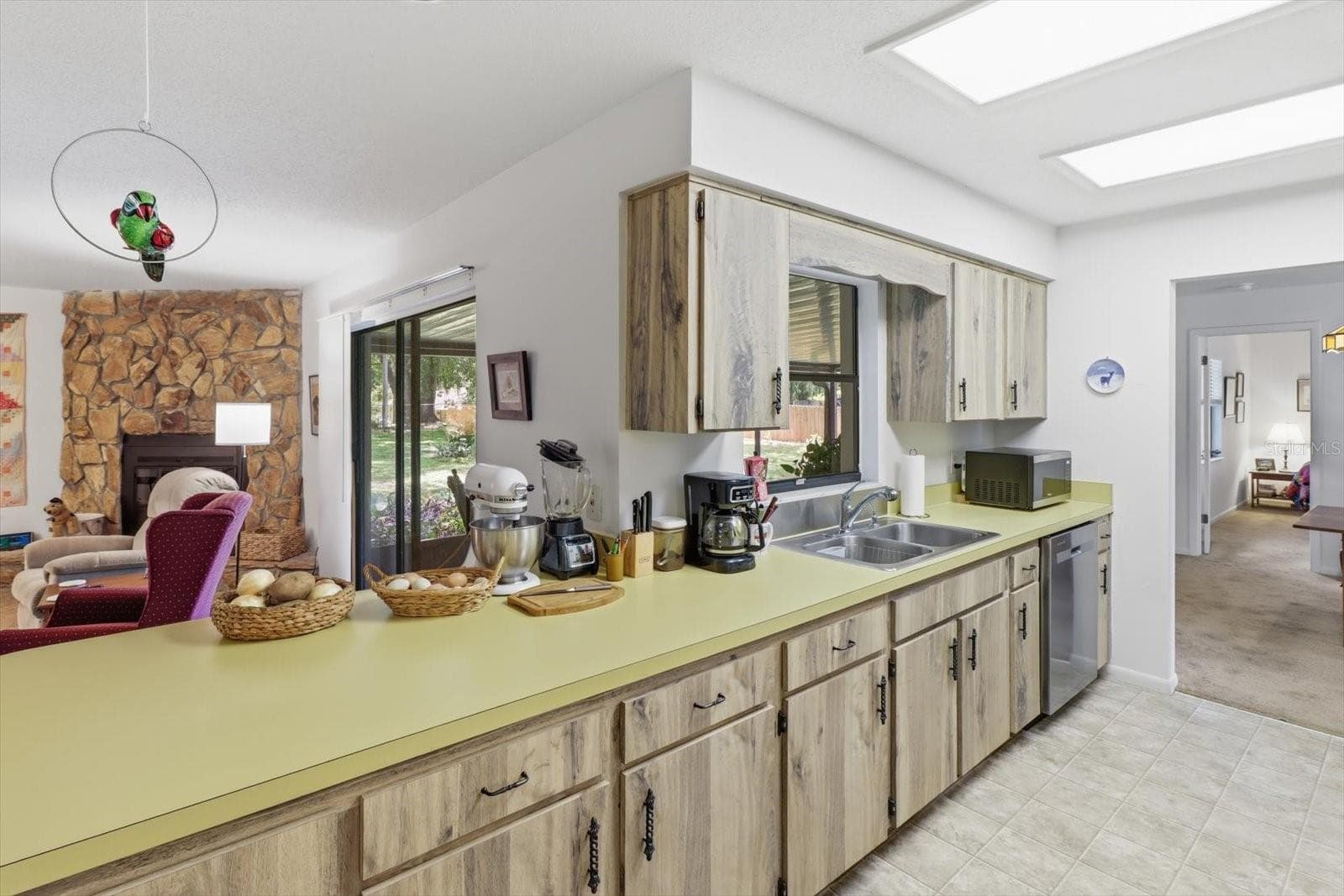 Single Family Residence at 3103 S BAY BERRY PT, INVERNESS, photo 13 of 49