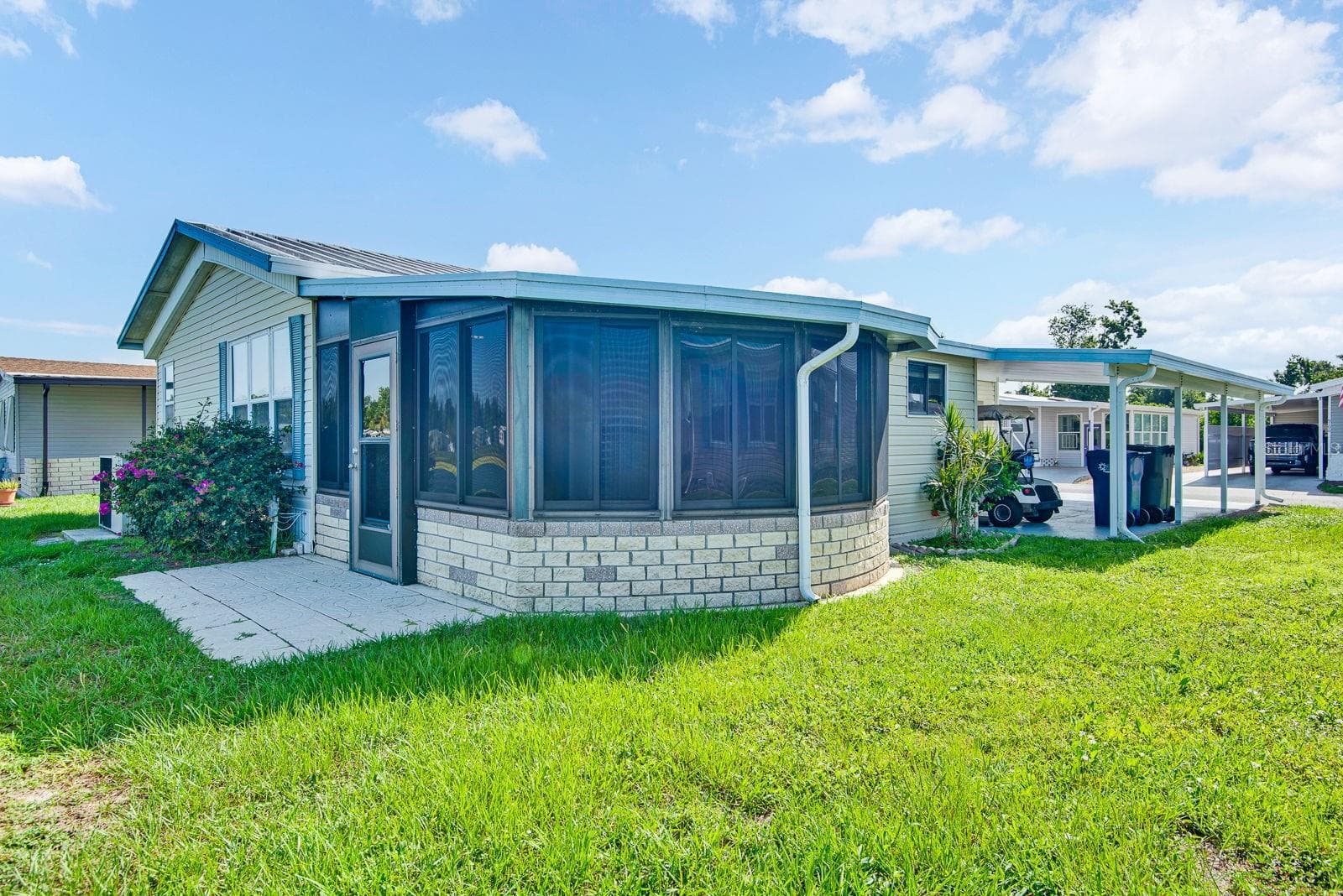 Manufactured Home at 9107 34TH AVE E, PALMETTO, photo 5 of 49