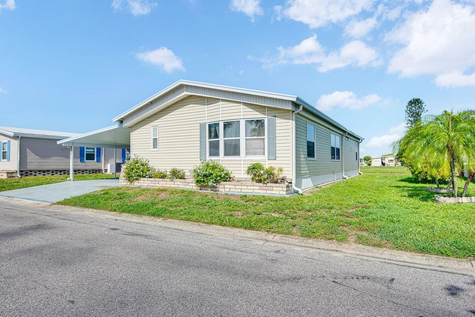 Manufactured Home at 9107 34TH AVE E, PALMETTO, photo 6 of 49