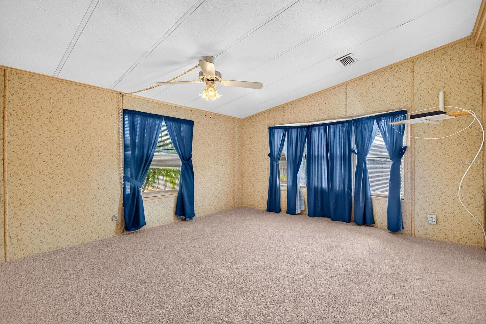 Manufactured Home at 9107 34TH AVE E, PALMETTO, photo 32 of 49