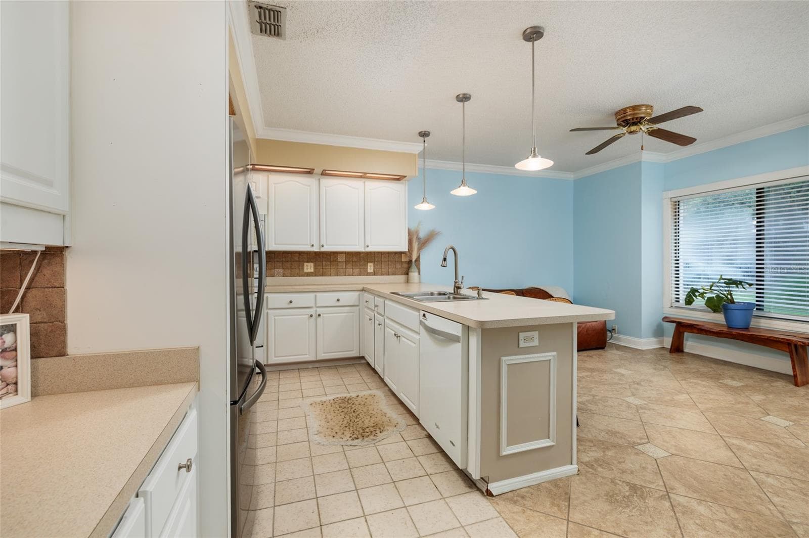 Kitchen/Nook - 1750 LAKE CYPRESS DR #1002, SAFETY HARBOR