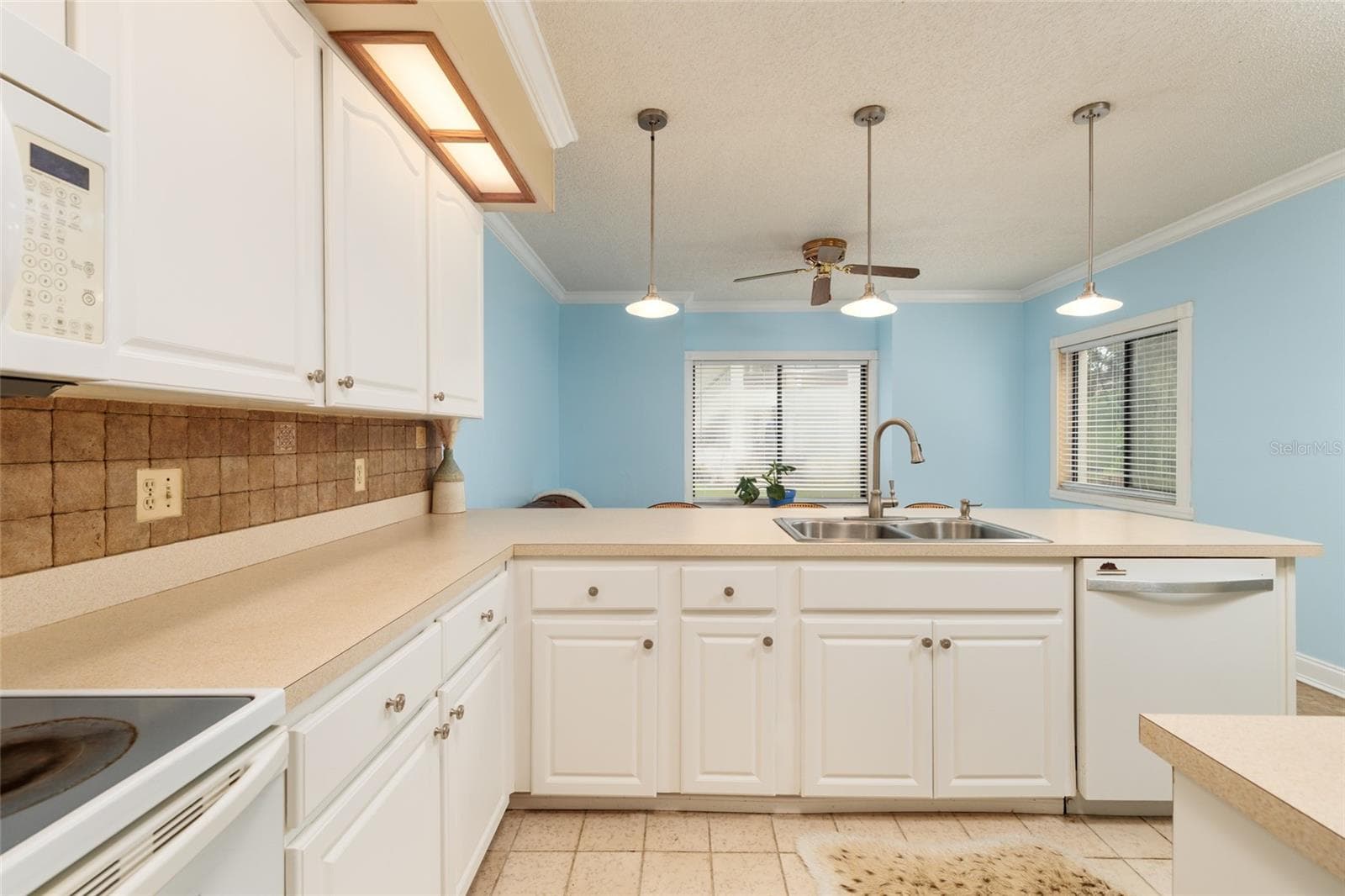 Kitchen - 1750 LAKE CYPRESS DR #1002, SAFETY HARBOR