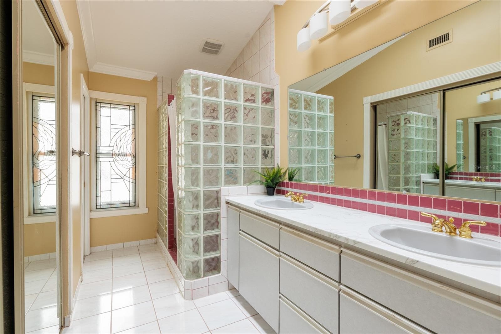 Primary Bathroom - 1750 LAKE CYPRESS DR #1002, SAFETY HARBOR