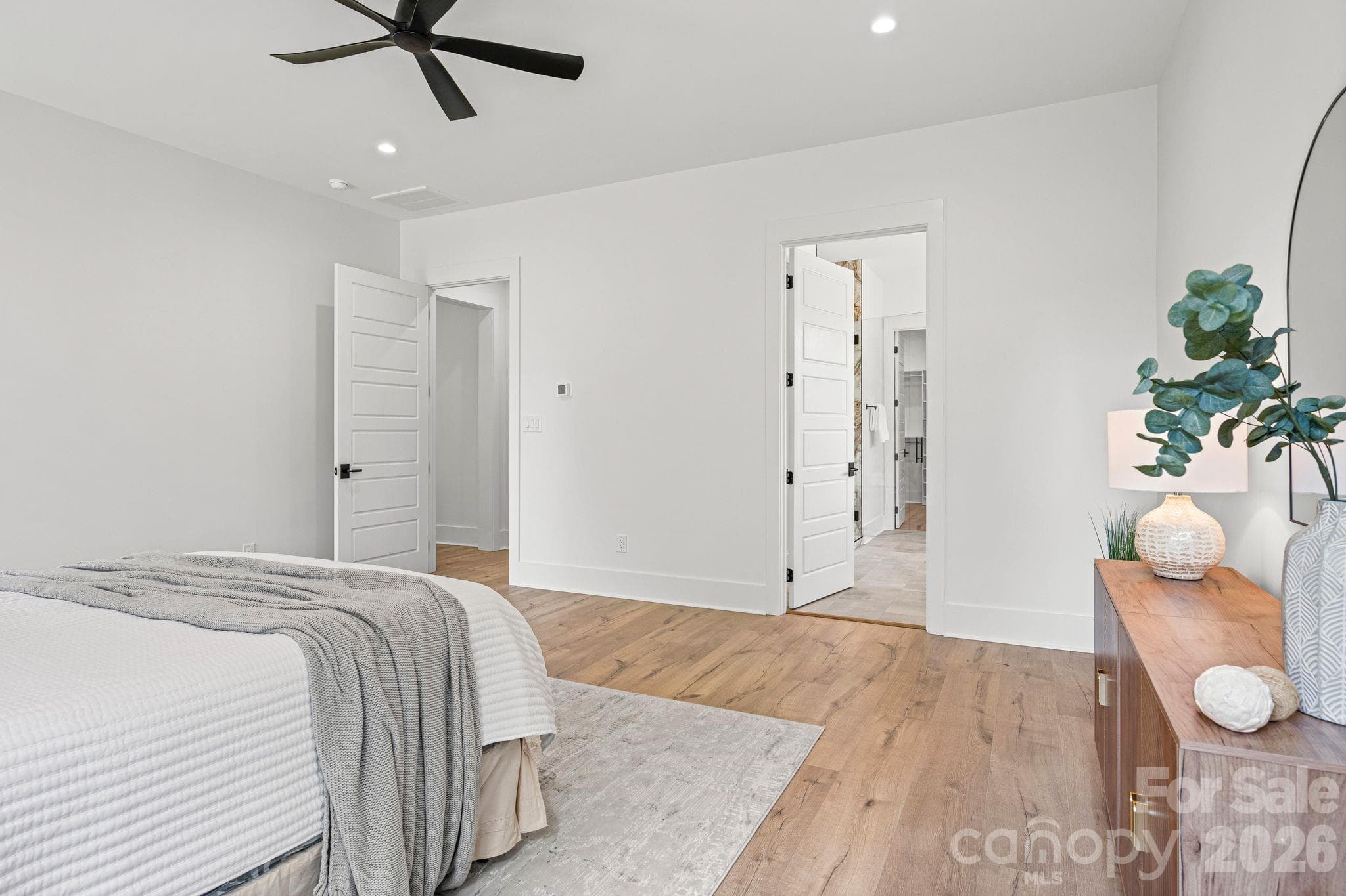 Primary Bedroom w/ En-suite Bathroom - 121 Juniper Road, Mooresville
