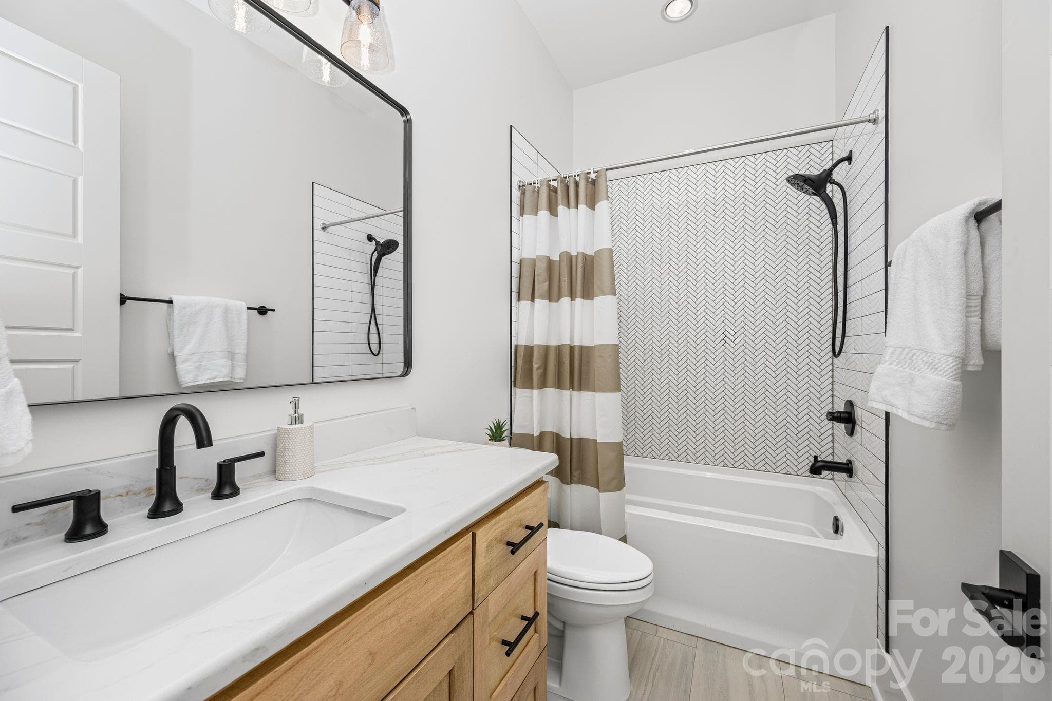 Bathroom 2 - 121 Juniper Road, Mooresville