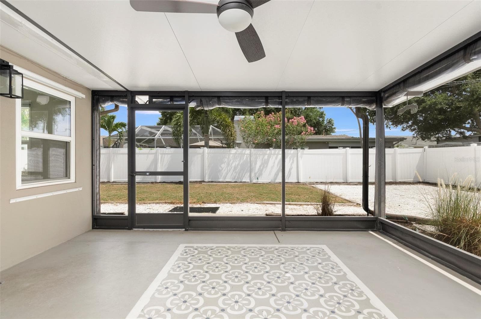 Single Family Residence at 6355 23RD AVE N, ST PETERSBURG, photo 21 of 44